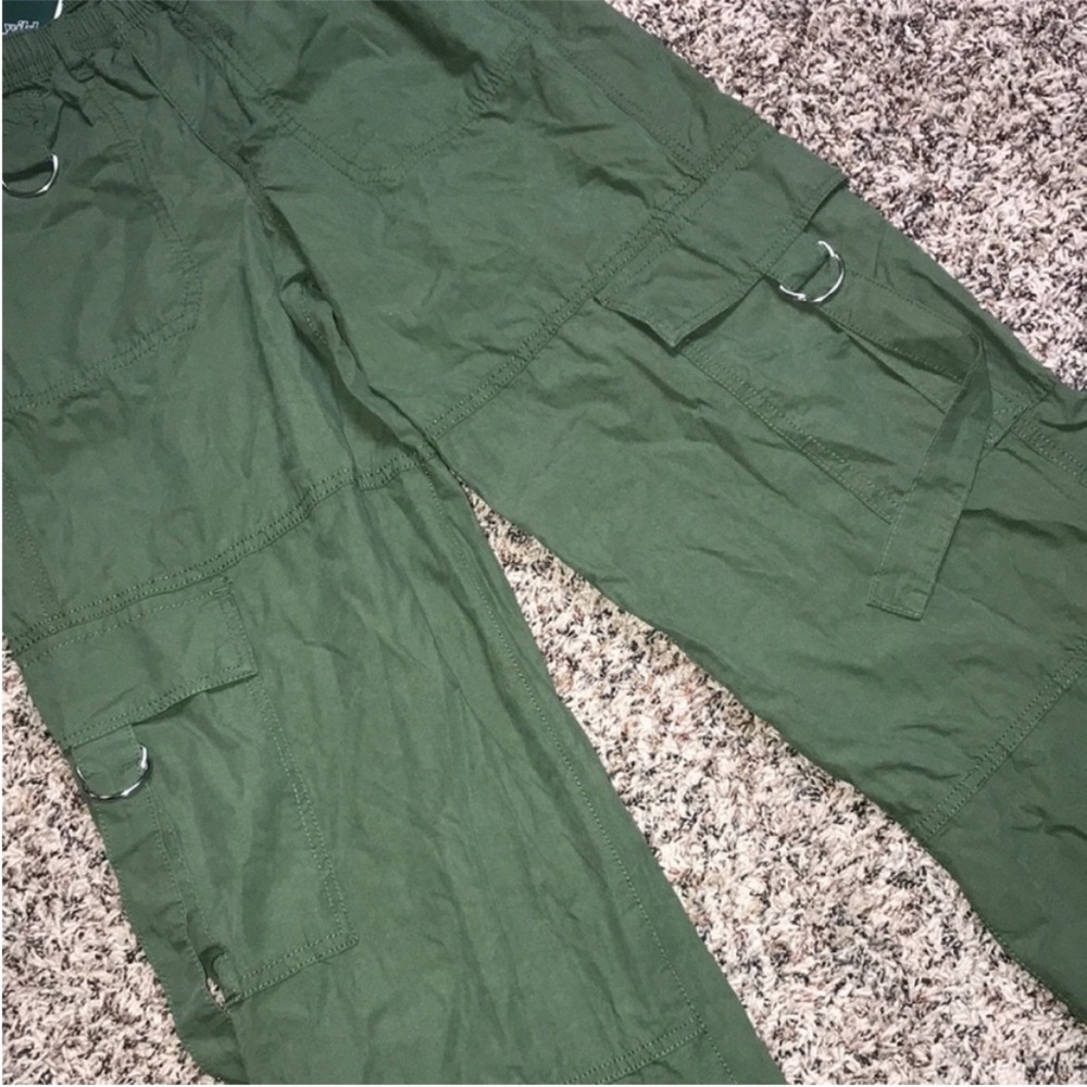 Wild Fable Mid Rise Baggy Cargo Utility Pants Green Size Small & XL Avail | NWT - Picture 5 of 10